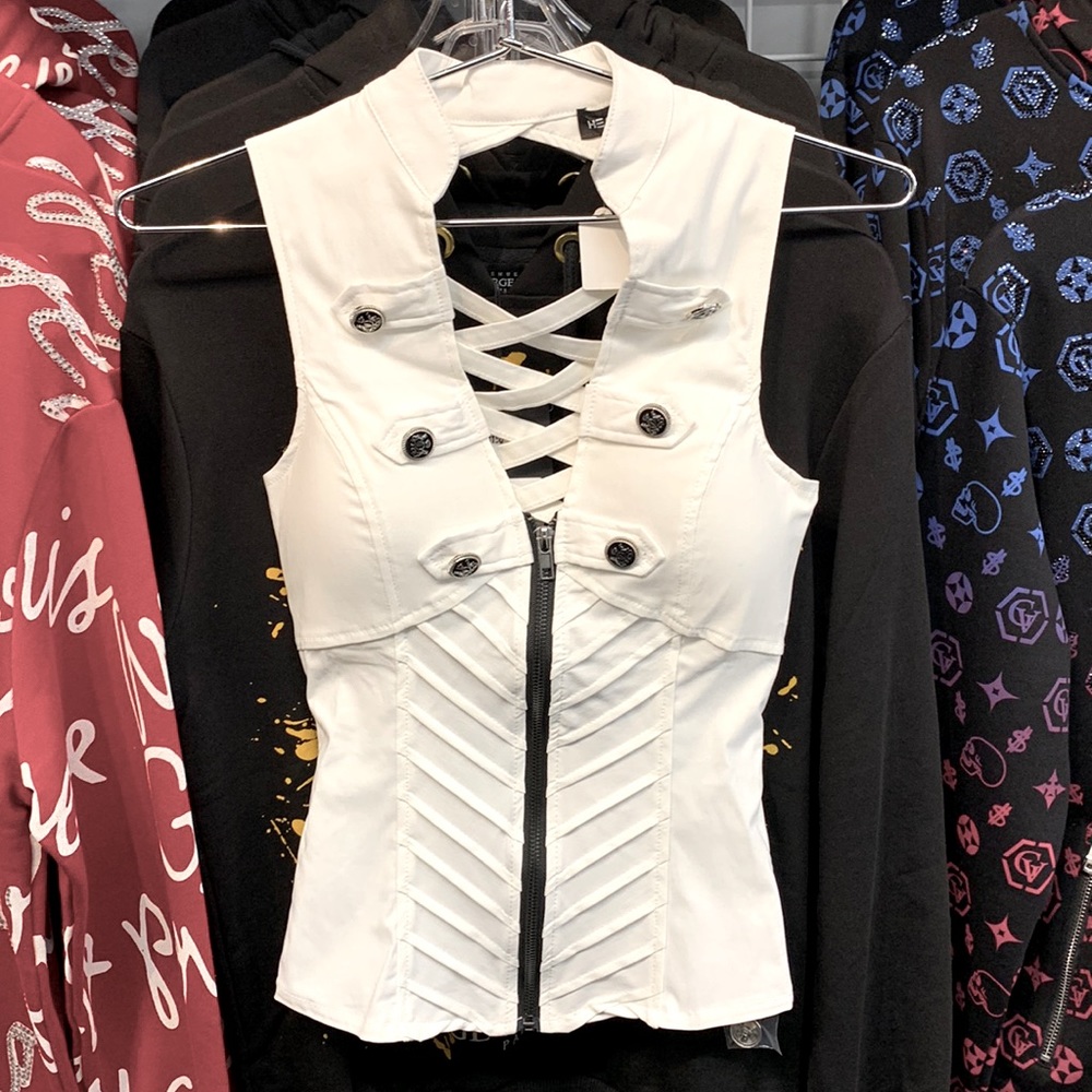 Sleeveless top with cute crisscrossed back and zipper in front.